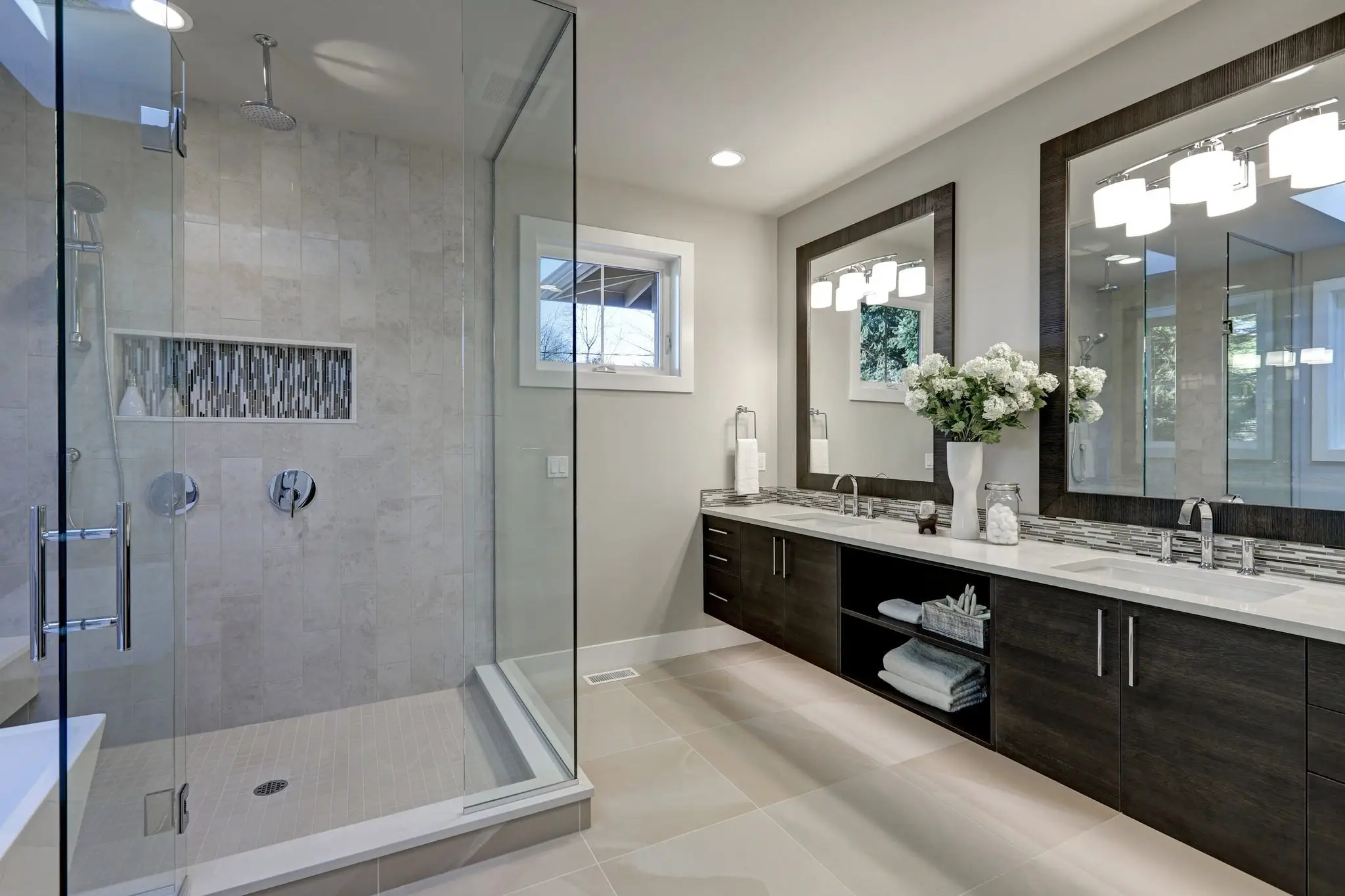 Walk-In Bathtubs in Salem, NH | Bath Flip